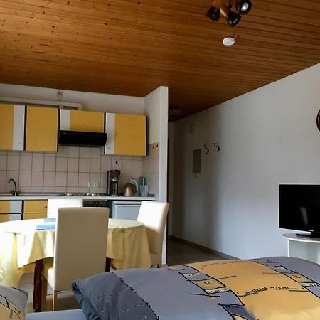 Ferienwohnung Am Kirschbaum 울딘겐물호펜 외부 사진
